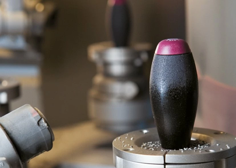 Wiha 29138 5 Piece MicroFinish® Slotted & Phillips Screwdriver Set (Striking Cap) 5 Wiha 29138 5 Piece MicroFinish® Slotted & Phillips Screwdriver Set (Striking Cap) - Image 3