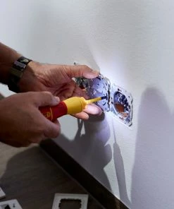 Wiha 45254 SpeedE II 3 Piece VDE Insulated Electric E-Screwdriver Set -Screwdriver And Bits Shop 44318 4 scaled 2