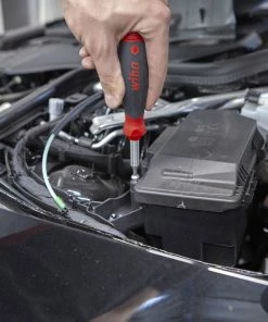 Wiha 45292 PocketMax® 1/4" 8 Piece Bit Holding Magnetic Screwdriver - Industrial -Screwdriver And Bits Shop Anw SB3803050 PocketMax mech Motorraum 02 scaled 1